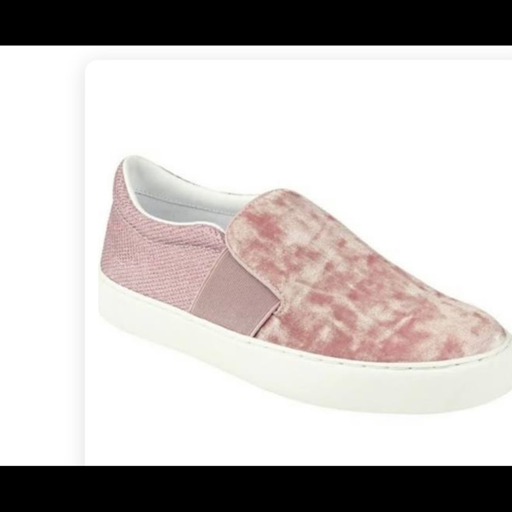 Marc fisher women sneakers
